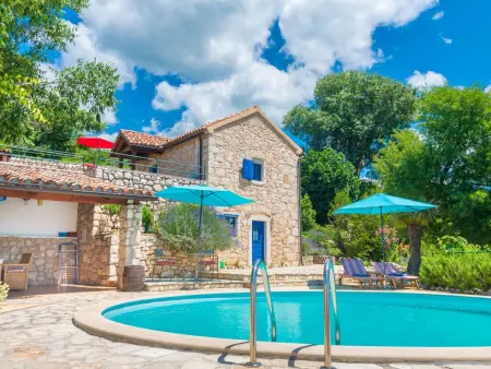 Villa Ivanka : maison avec piscine privée à Crikvenica