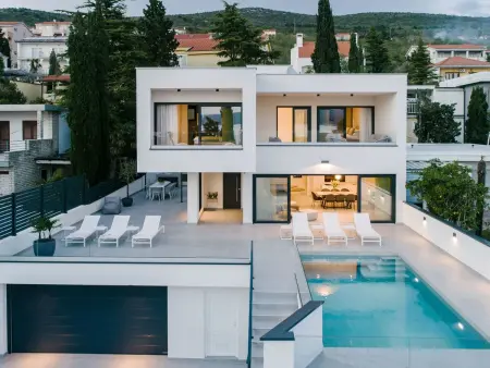 Villa Xema : maison 8 pers, piscine chauffée à 300m de la plage