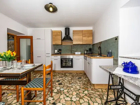 Maison Micika à Grizane, 5 pers., terrasse privée : photo 7