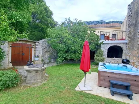 Villa trois chambres avec jacuzzi à Crikvenica : photo 2