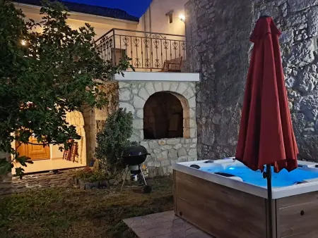 Villa trois chambres avec jacuzzi à Crikvenica : photo 4