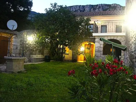 Villa trois chambres avec jacuzzi à Crikvenica : photo 29