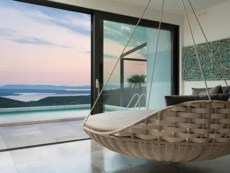 Maison design avec hot tub et vue panoramique à Crikvenica