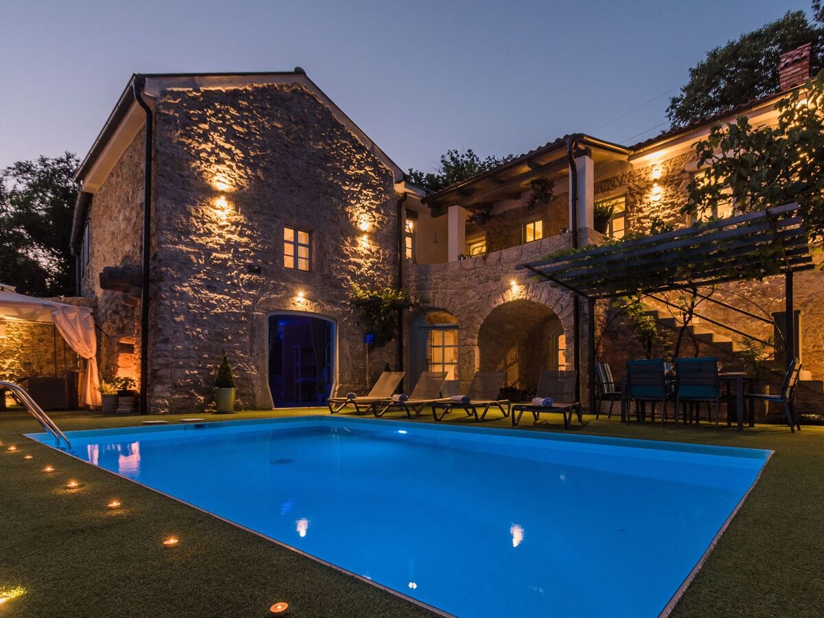 Villa Ivka : pierre, piscine privée et vue sur le lac - Photo 1