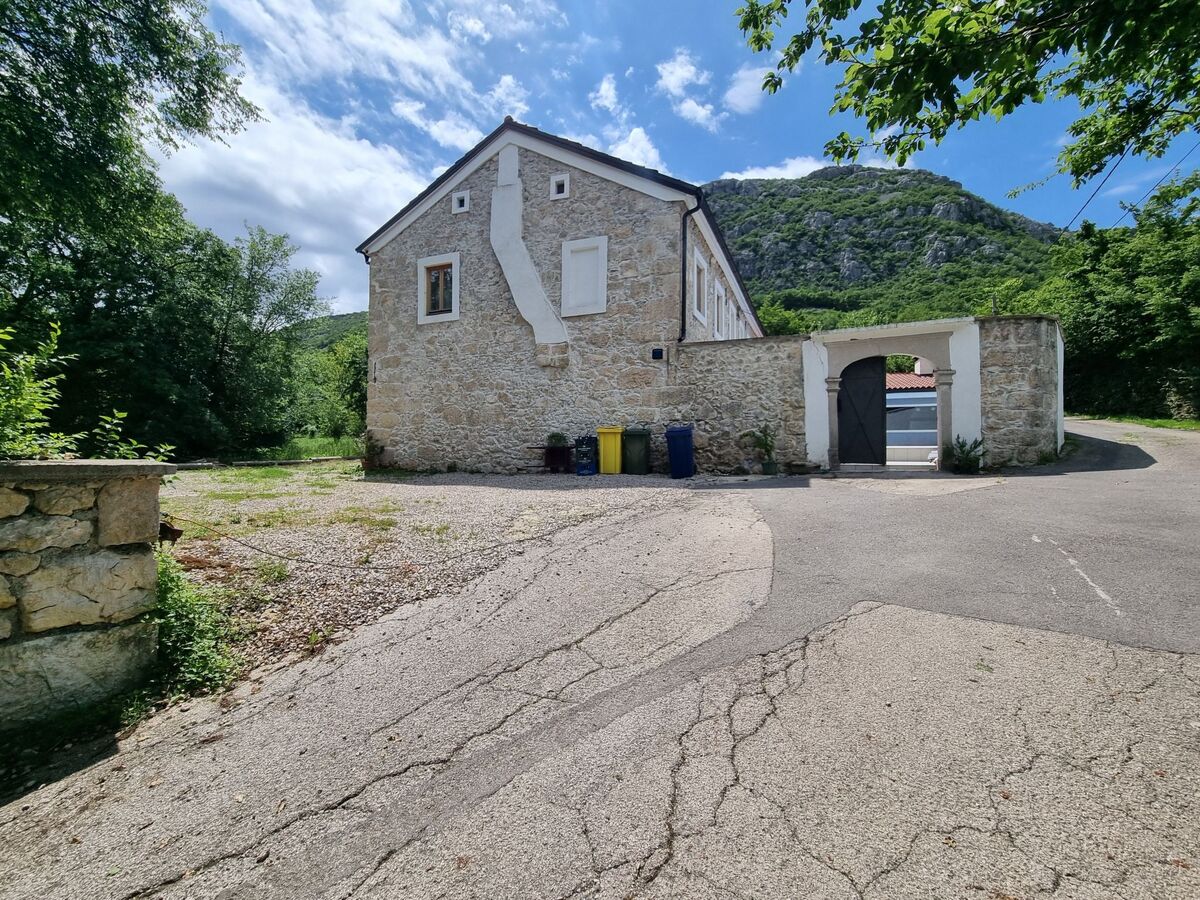 Maison 8 chambres avec piscine privée à Tribalj - Photo 46