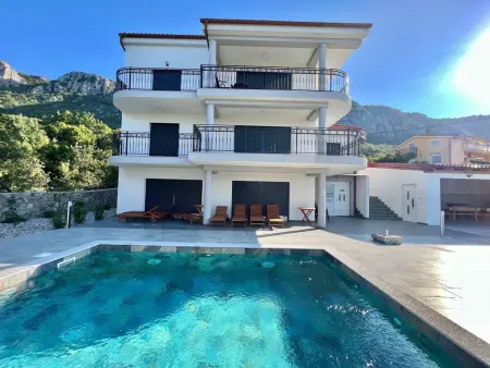 Villa Hidden Gem – 18 pers., piscine privée à Bribir : photo 3