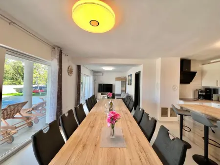 Villa Hidden Gem – 18 pers., piscine privée à Bribir : photo 14