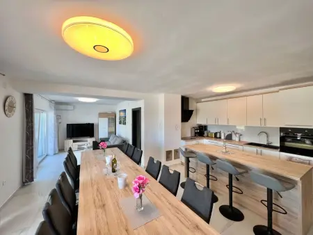 Villa Hidden Gem – 18 pers., piscine privée à Bribir : photo 15