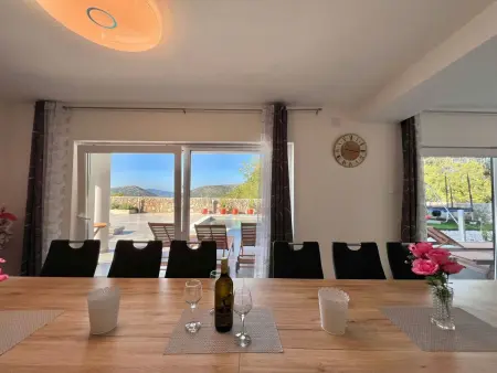 Villa Hidden Gem – 18 pers., piscine privée à Bribir : photo 16