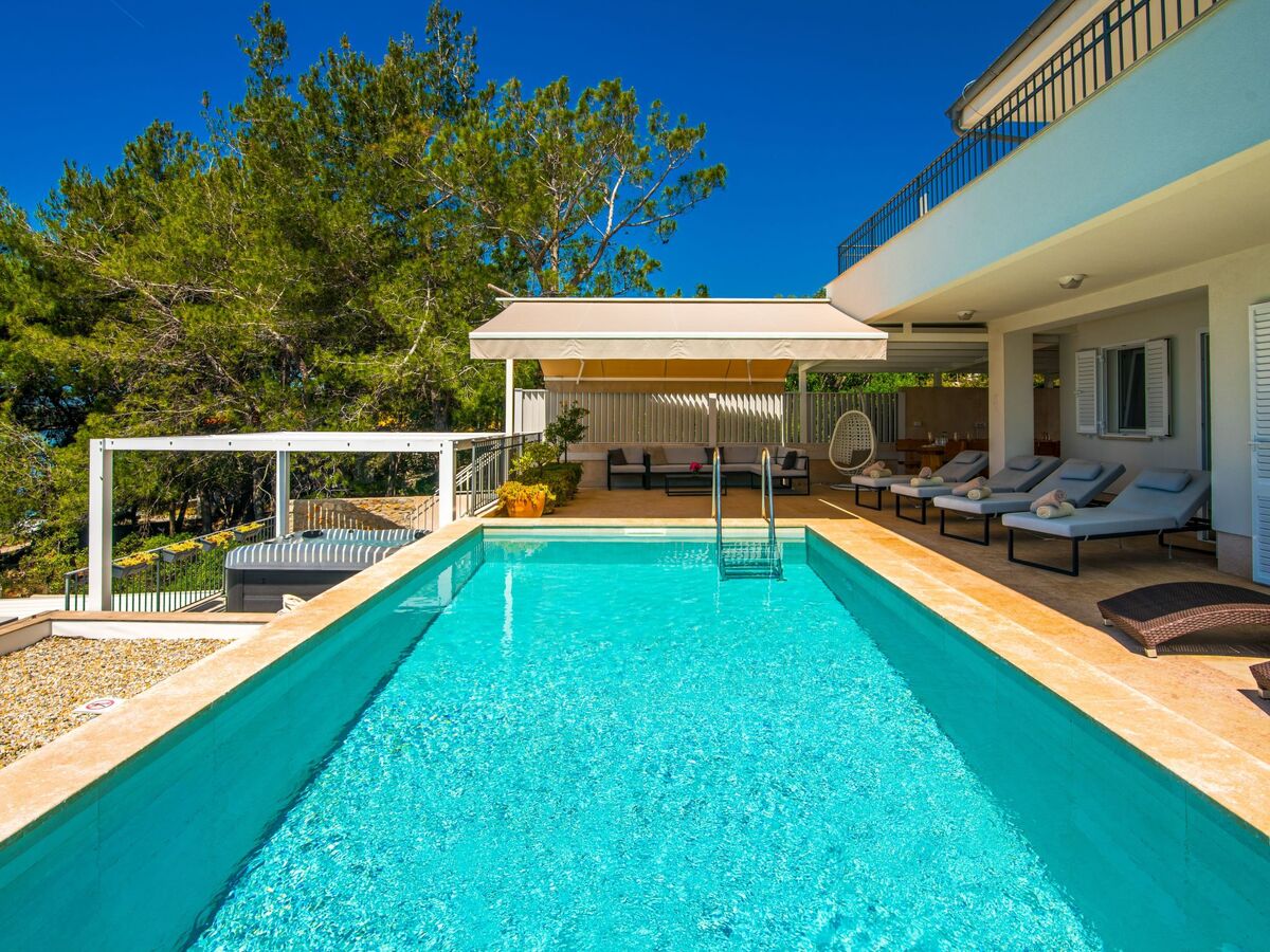 Villa 4 chambres avec piscine chauffée face à la mer, Cres - Photo 4