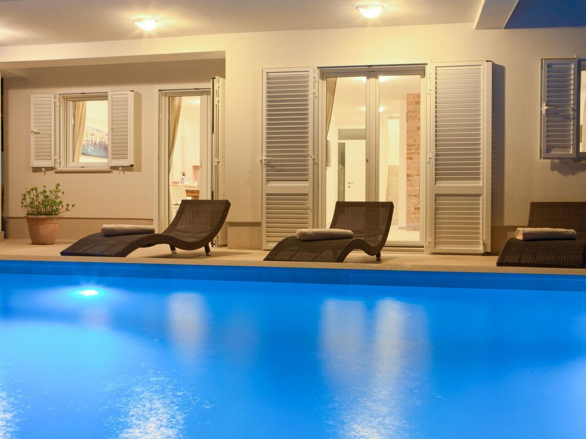 Villa 4 chambres avec piscine chauffée face à la mer, Cres - Photo 14