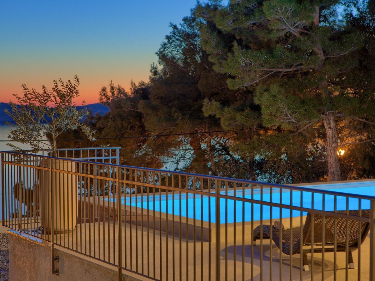 Villa 4 chambres avec piscine chauffée face à la mer, Cres - Photo 15