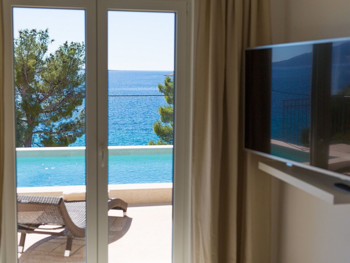 Villa 4 chambres avec piscine chauffée face à la mer, Cres - Photo 18