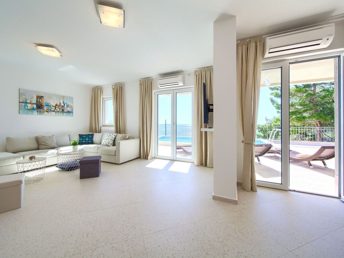 Villa 4 chambres avec piscine chauffée face à la mer, Cres - Photo 21