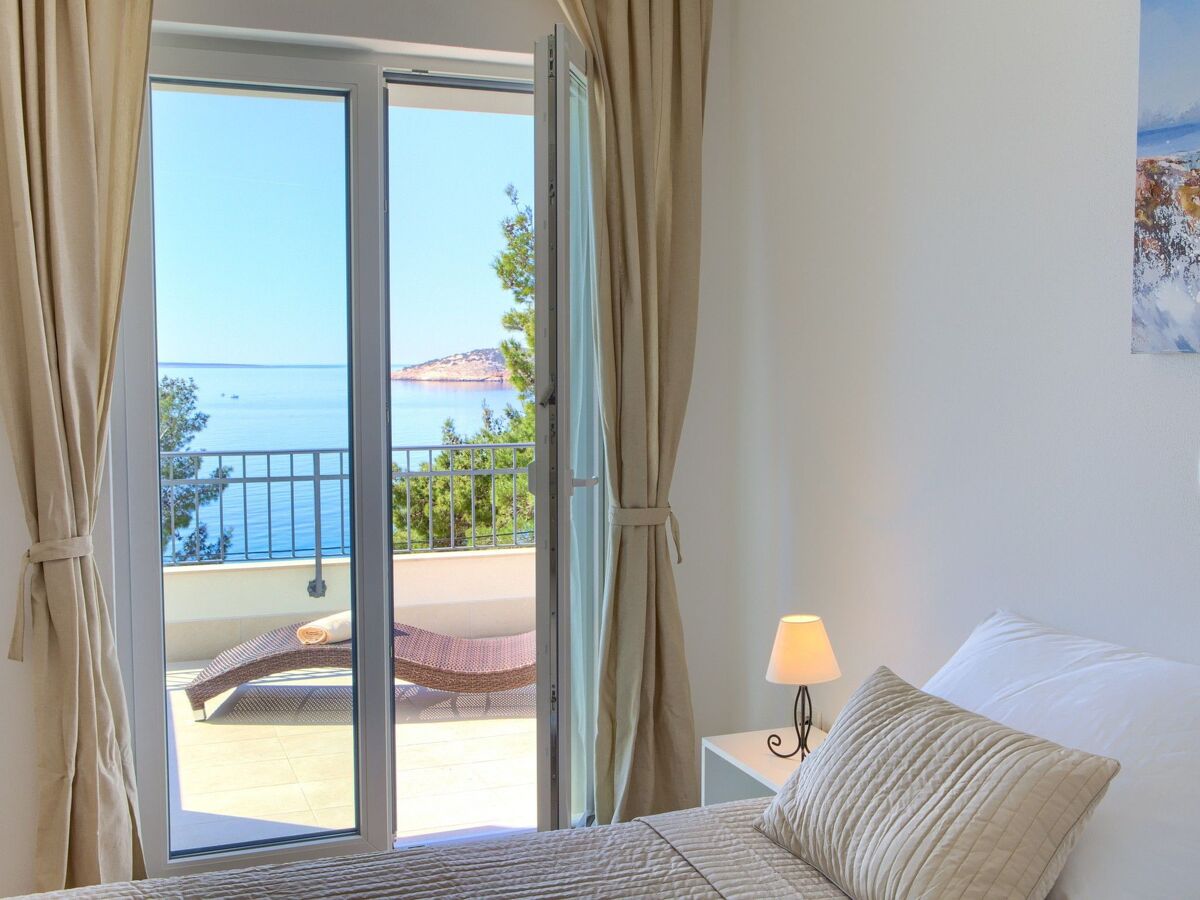 Villa 4 chambres avec piscine chauffée face à la mer, Cres - Photo 29