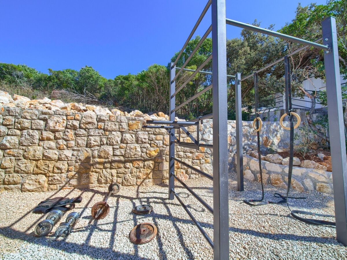Villa 4 chambres avec piscine chauffée face à la mer, Cres - Photo 41