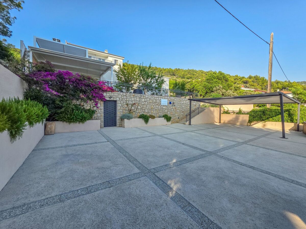 Villa 4 chambres avec piscine chauffée face à la mer, Cres - Photo 44