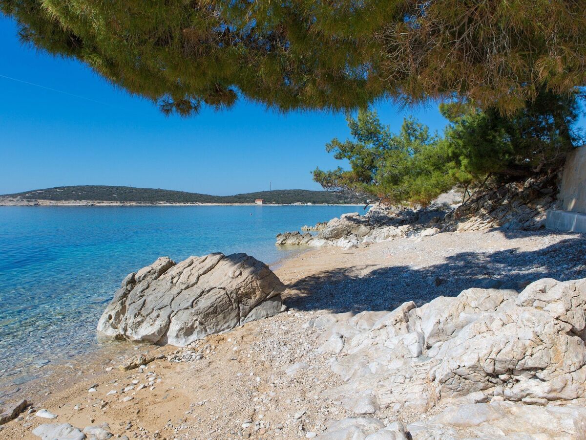 Villa 4 chambres avec piscine chauffée face à la mer, Cres - Photo 45