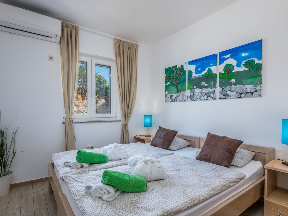 Villa Cres avec vue mer, piscine et Jacuzzi privés - Photo 11