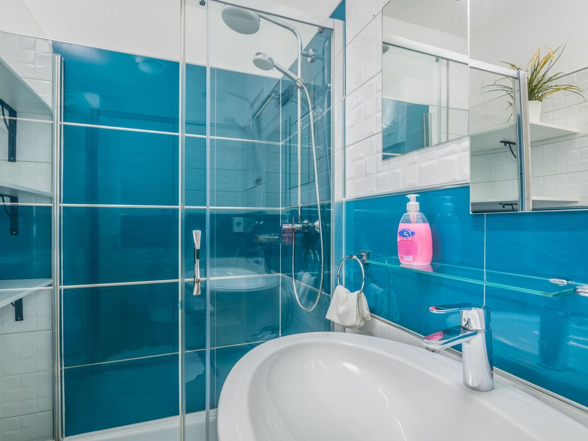 Villa Cres avec vue mer, piscine et Jacuzzi privés - Photo 12