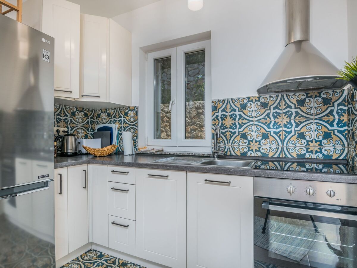 Villa Cres avec vue mer, piscine et Jacuzzi privés - Photo 13