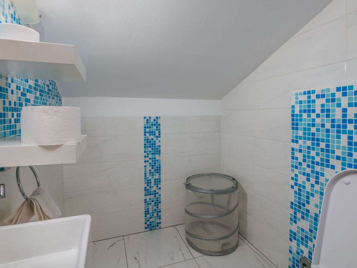 Villa Cres avec vue mer, piscine et Jacuzzi privés - Photo 19