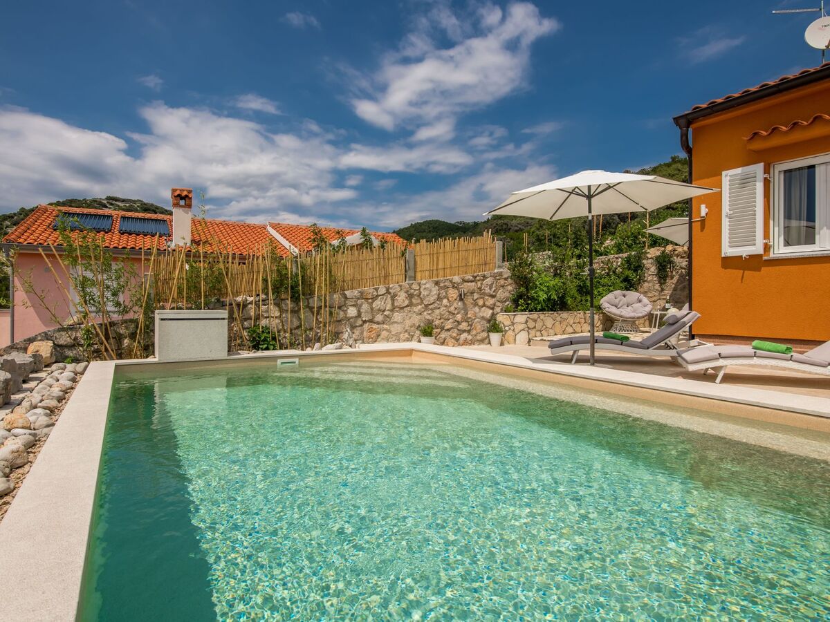 Villa Cres avec vue mer, piscine et Jacuzzi privés - Photo 23