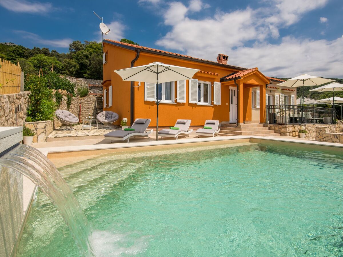 Villa Cres avec vue mer, piscine et Jacuzzi privés - Photo 28