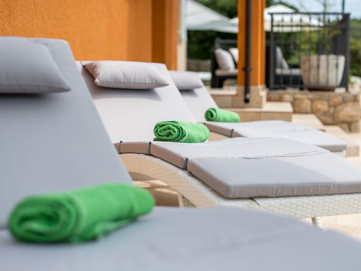 Villa Cres avec vue mer, piscine et Jacuzzi privés - Photo 32