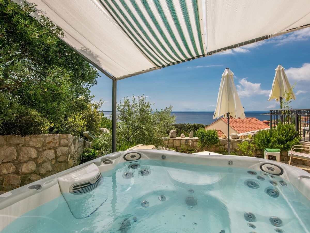 Villa Cres avec vue mer, piscine et Jacuzzi privés - Photo 36