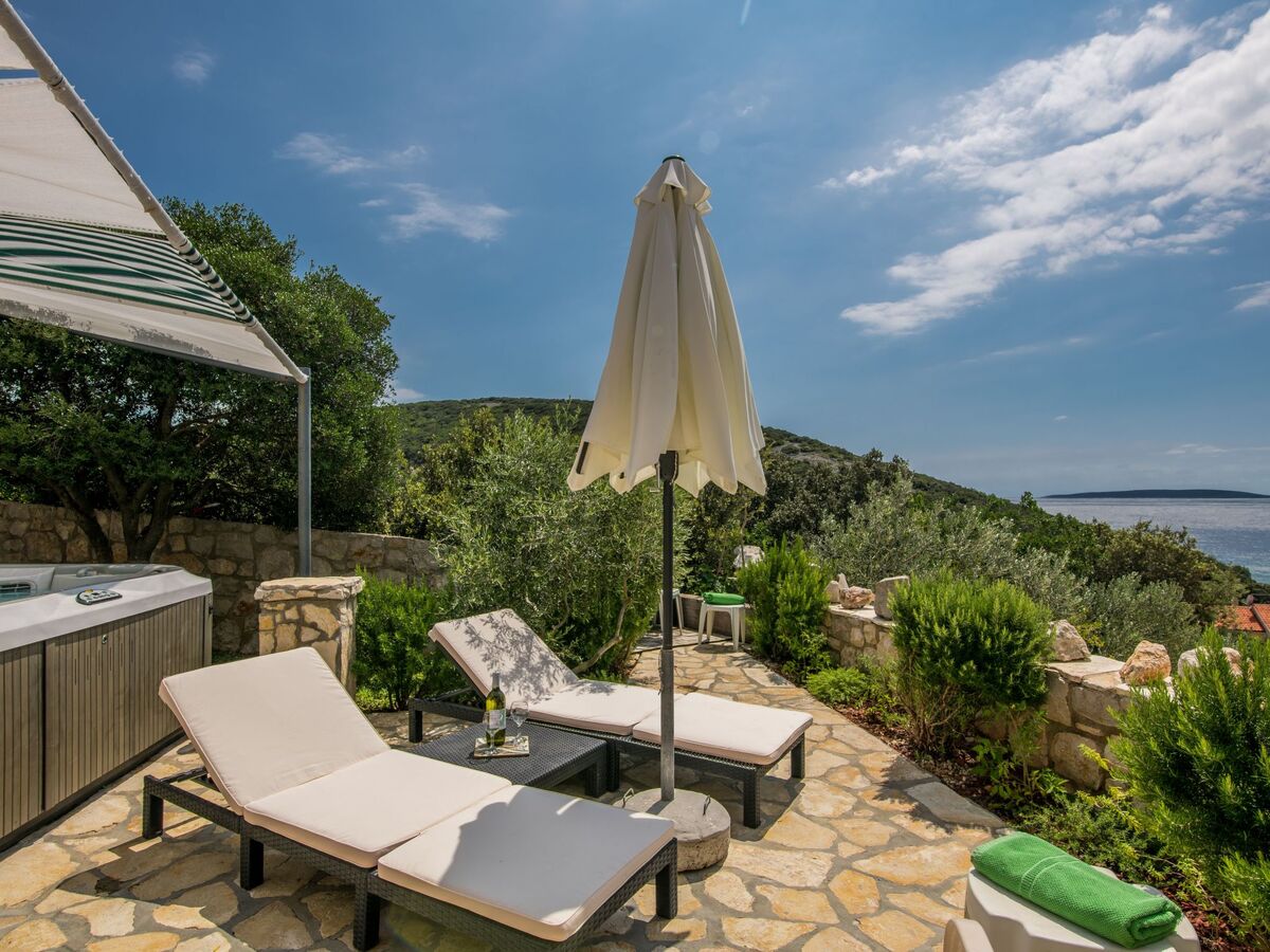 Villa Cres avec vue mer, piscine et Jacuzzi privés - Photo 40