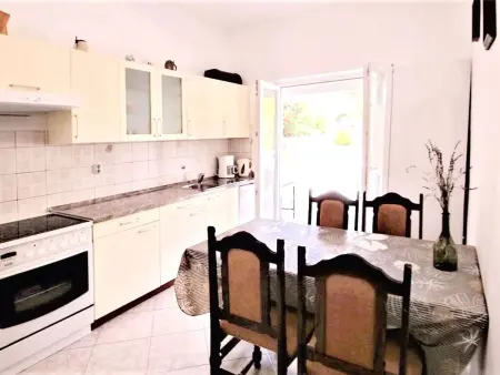 Maison 3 chambres avec jardin clôturé et plage à 350m : photo 6