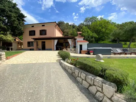 Maison en pierre de 1851 à Supetarska Draga : photo 3