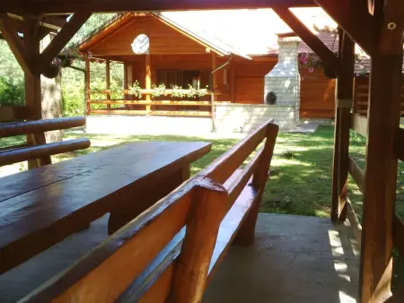 Maison écologique à Rudanovac, 10 km des lacs de Plitvice : photo 2