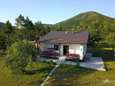 Maison Lana avec piscine et jardin à Rudanovac : photo 2