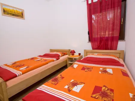 Maison Lana avec piscine et jardin à Rudanovac : photo 16