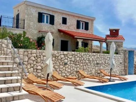 Location maison à Pag Novalja, Villa Dražica mit beheiztem Pool - ruhige Lage