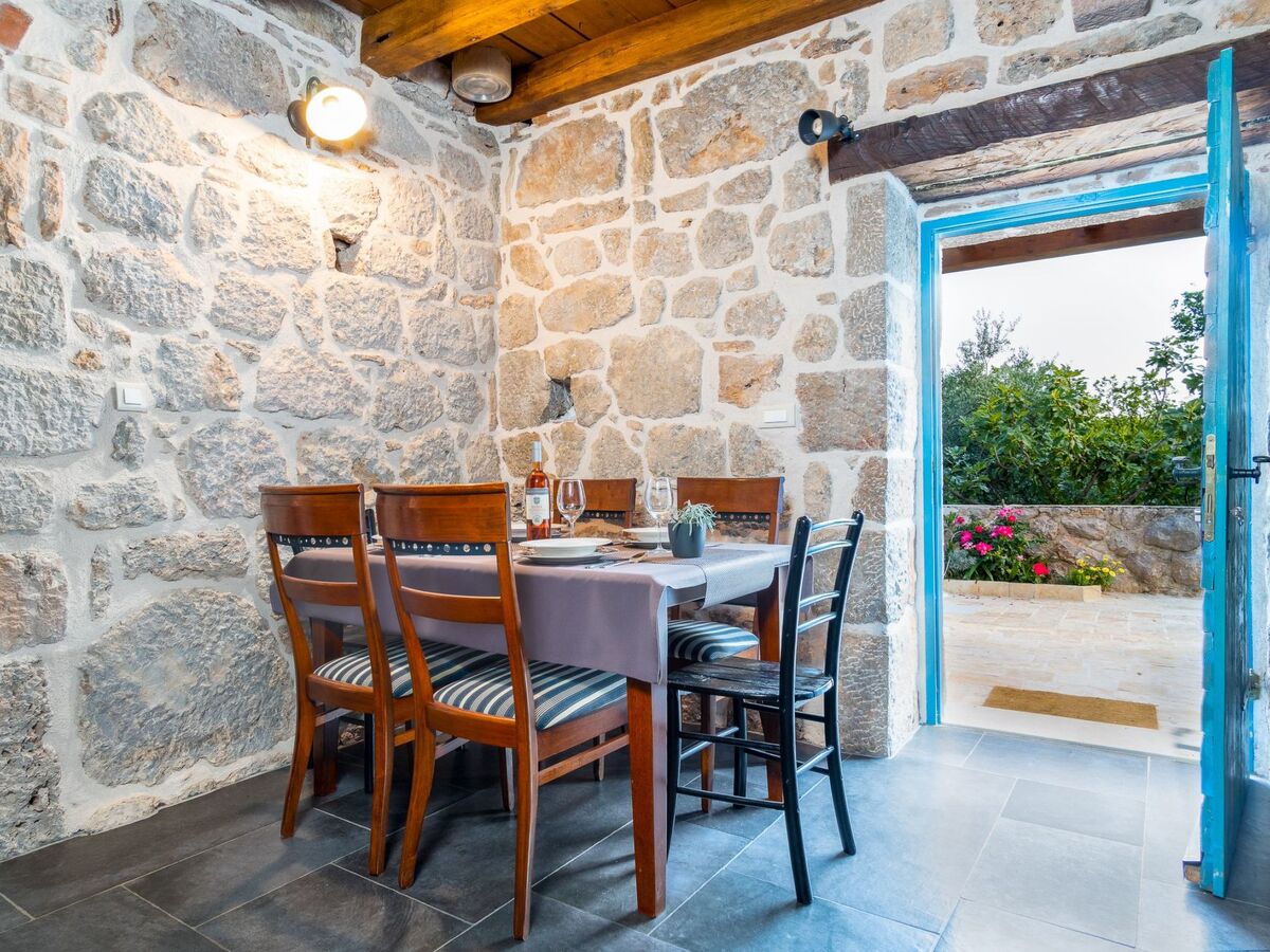 Maison ancienne rénovée Altes Steinhaus Goranova Kuca - Photo 14