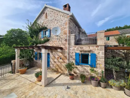 Maison ancienne rénovée Altes Steinhaus Goranova Kuca