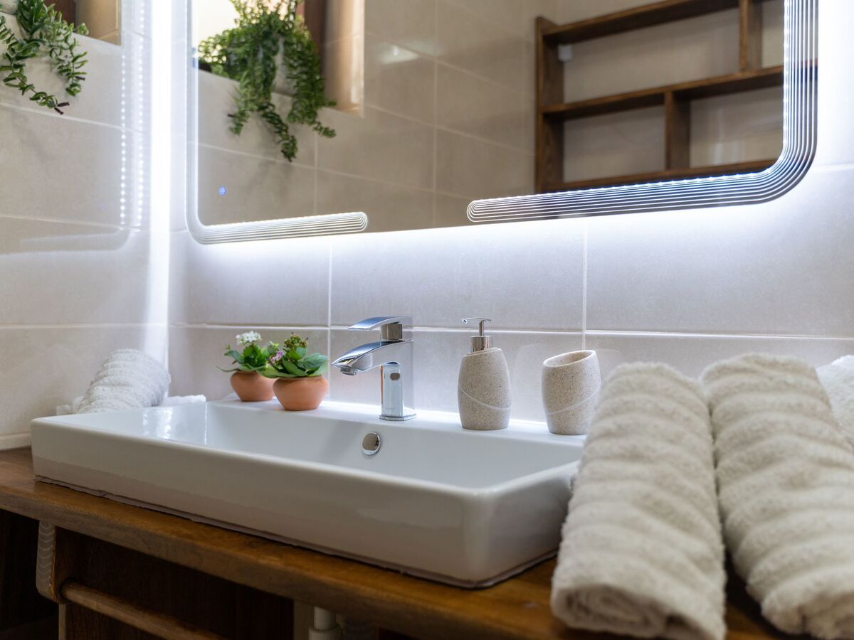 Villa Karla à Pridraga : maison pierre avec piscine - Photo 20