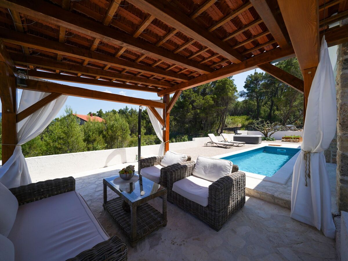 Villa Karla à Pridraga : maison pierre avec piscine - Photo 30