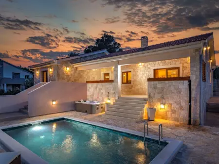 Villa Alora - Maison 4 pers. avec piscine à 150 m de la plage