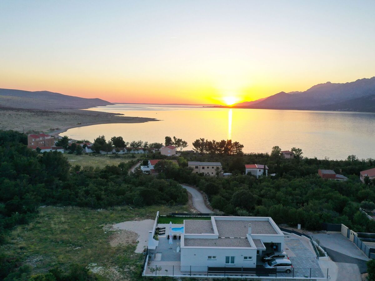 Villa moderne face à la mer à Rovanjska - Photo 2