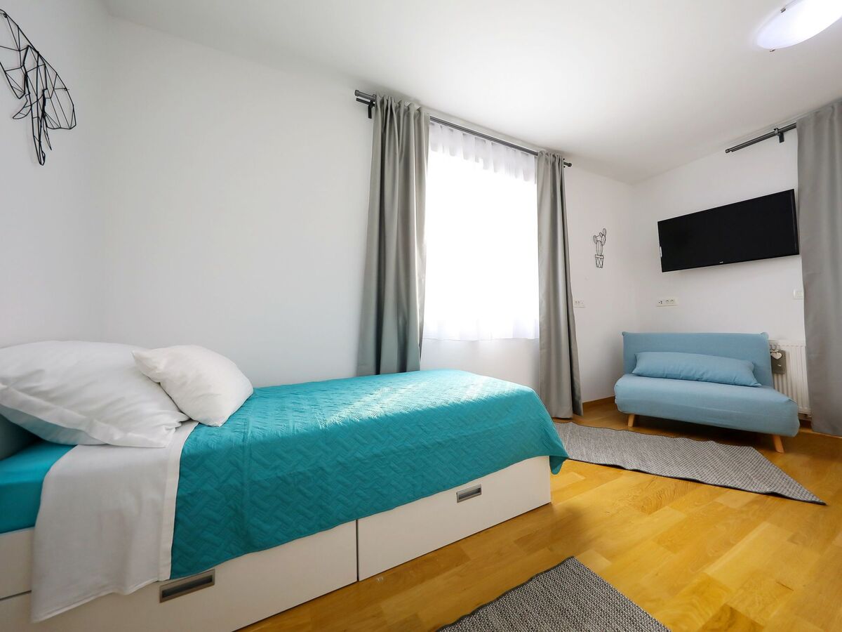 Villa moderne face à la mer à Rovanjska - Photo 16