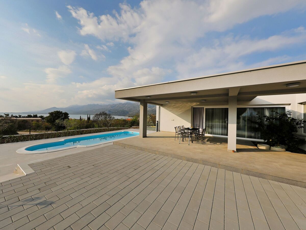 Villa moderne face à la mer à Rovanjska - Photo 29