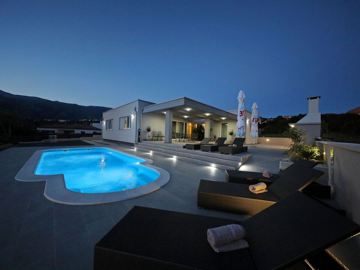 Villa moderne face à la mer à Rovanjska - Photo 31
