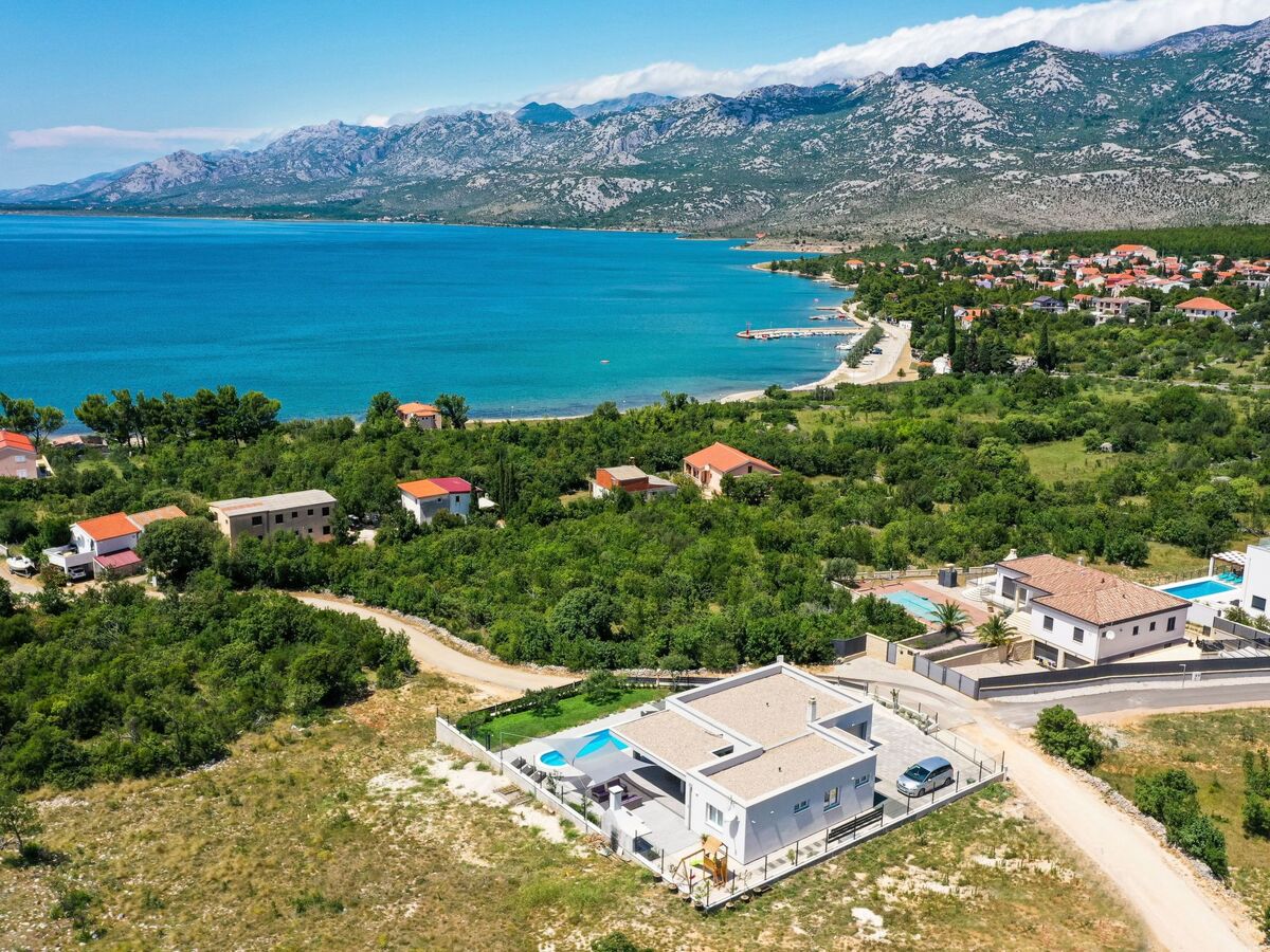 Villa moderne face à la mer à Rovanjska - Photo 34