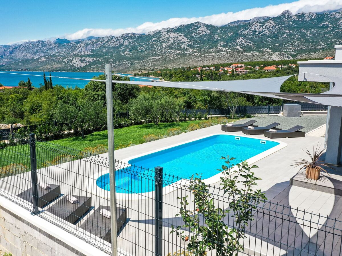 Villa moderne face à la mer à Rovanjska - Photo 38