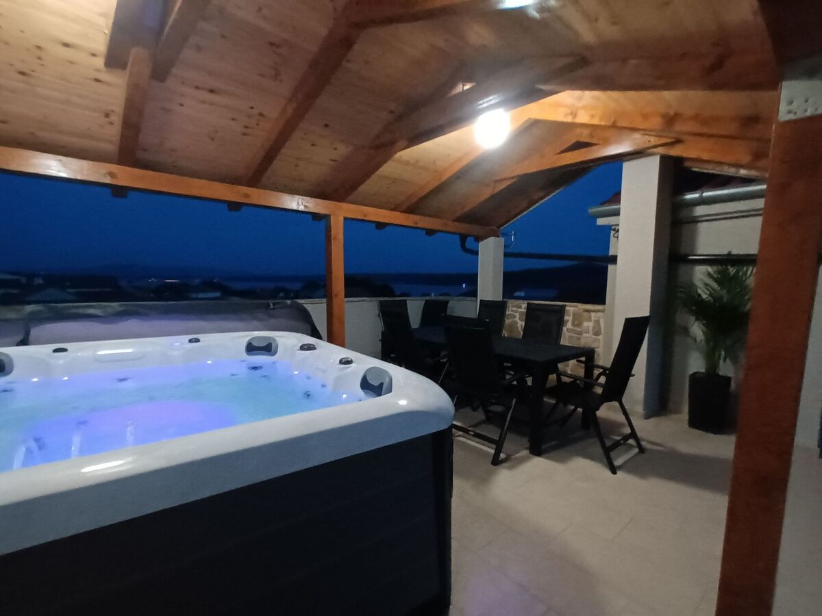 Jacuzzi Haus – Maison 6 pers., vue mer à Posedarje - Photo 20