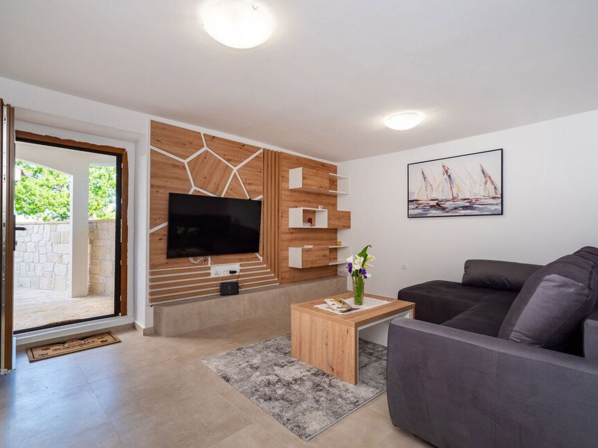 Maison avec jacuzzi privé à Posedarje, 2 km de la mer - Photo 4